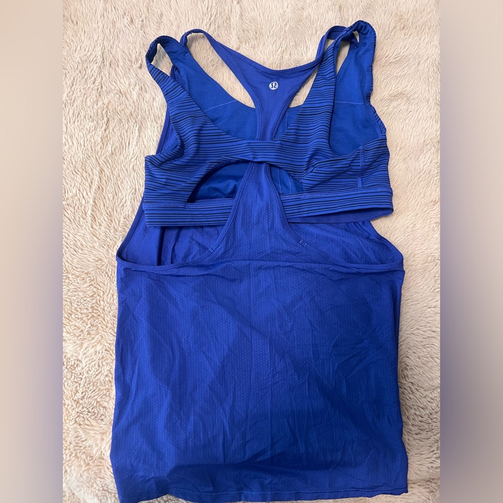 (SOLD) Like new lululemon top